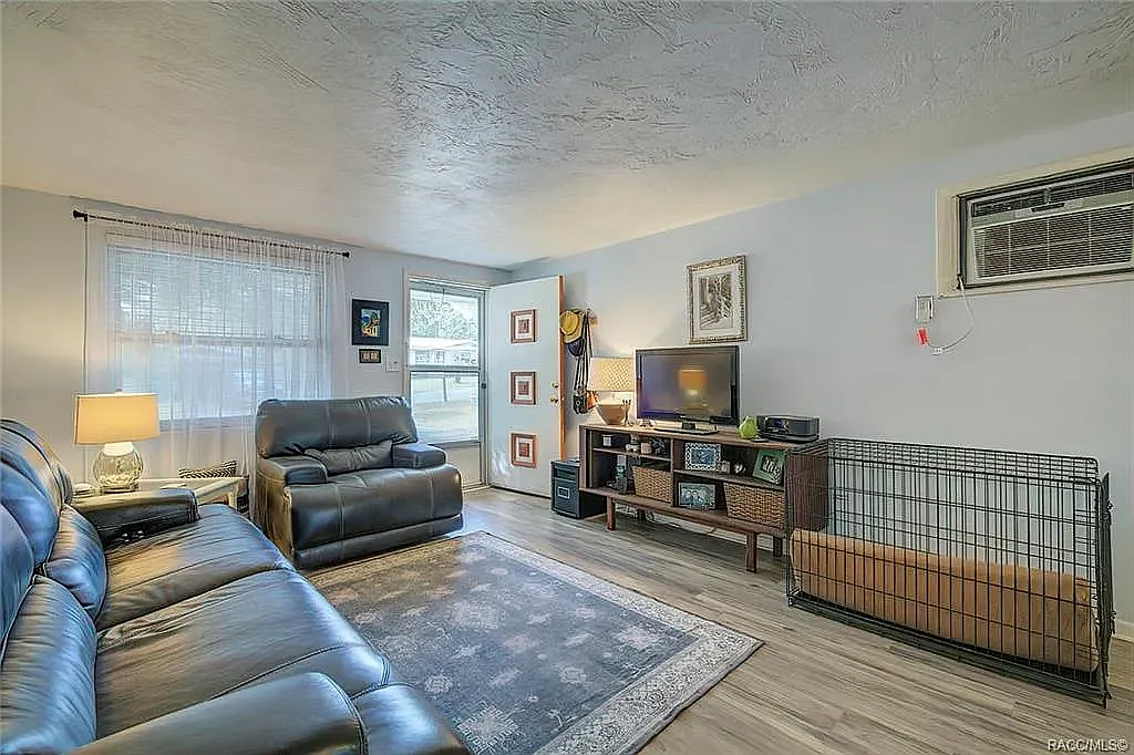 2 bed, 675 sqft, $1,450 — Photo 3