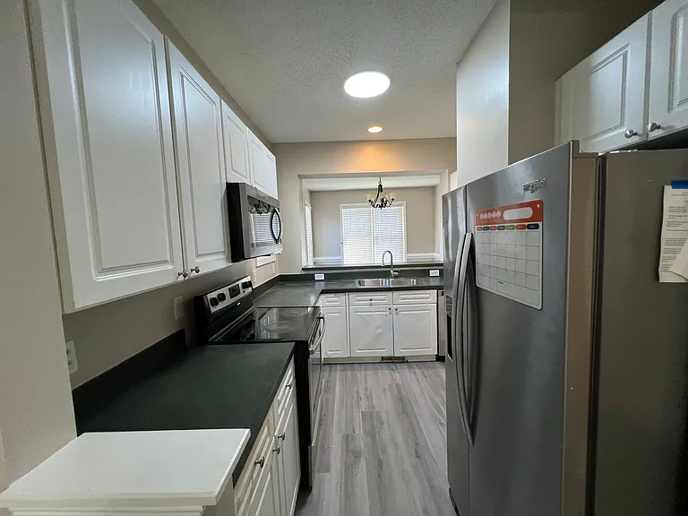 7706 Astoria Pl — Photo 7