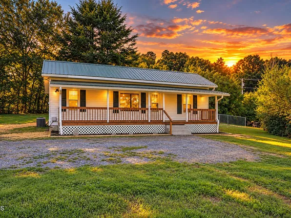 875 Pickens Bridge Road, Johnson City, TN 37615