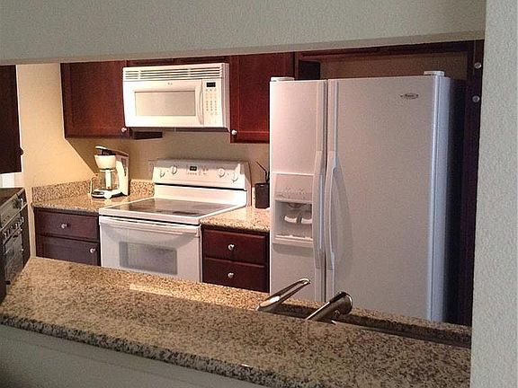 5th image of 682 Oakmont Ave Unit 1502