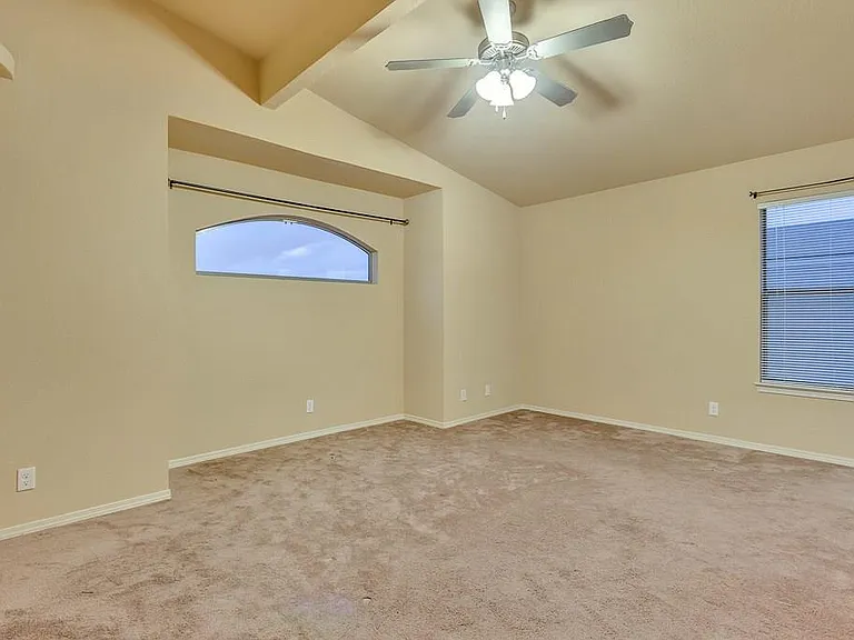 3925 Hueco Valley Dr — Photo 12