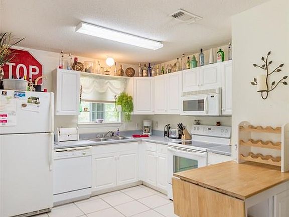 5th image of 8348 Gardenia Cir