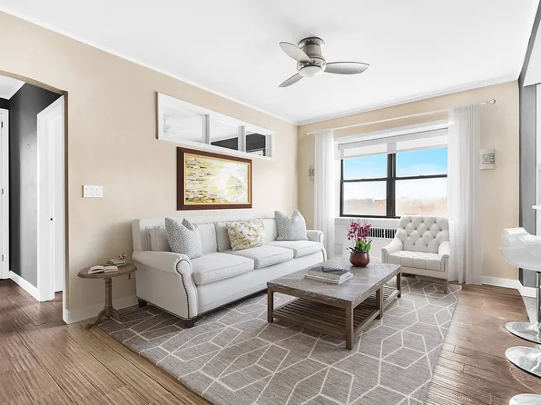 130 Bay Ridge Pkwy APT 6C, Brooklyn, NY 11209