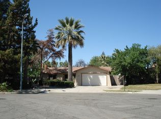 3028 W San Jose Ave, Fresno, CA