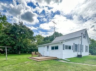 1109 N Plum St, Veedersburg, IN 47987