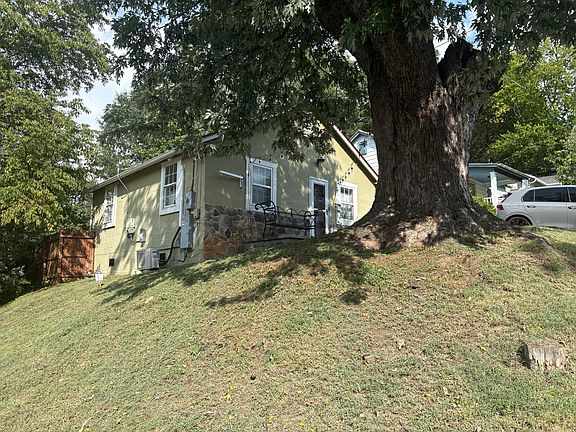 2nd image of 601 Belmont Ave