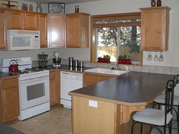 20584 Conifer Avenue