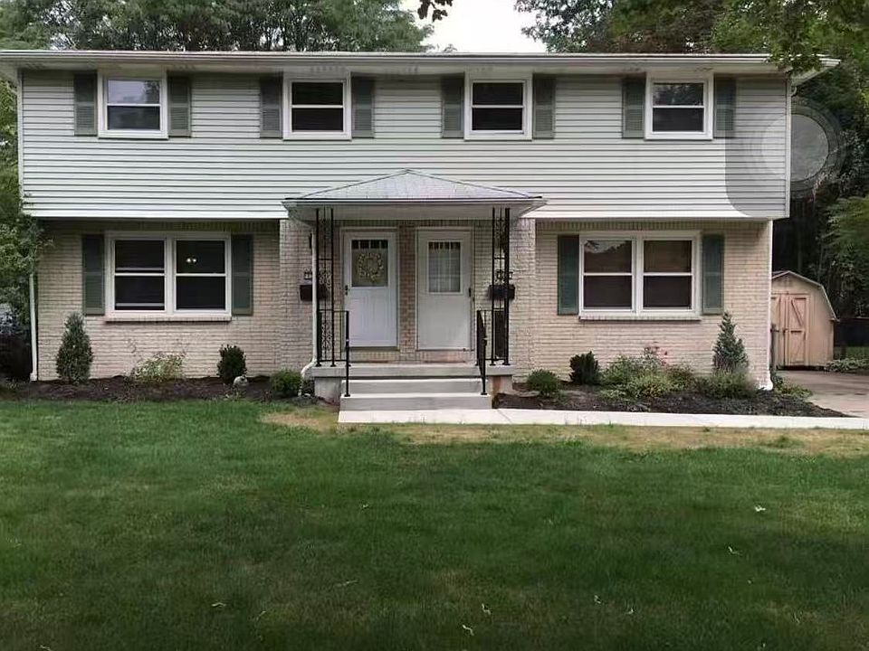 1st image of 136 Sunshine Dr