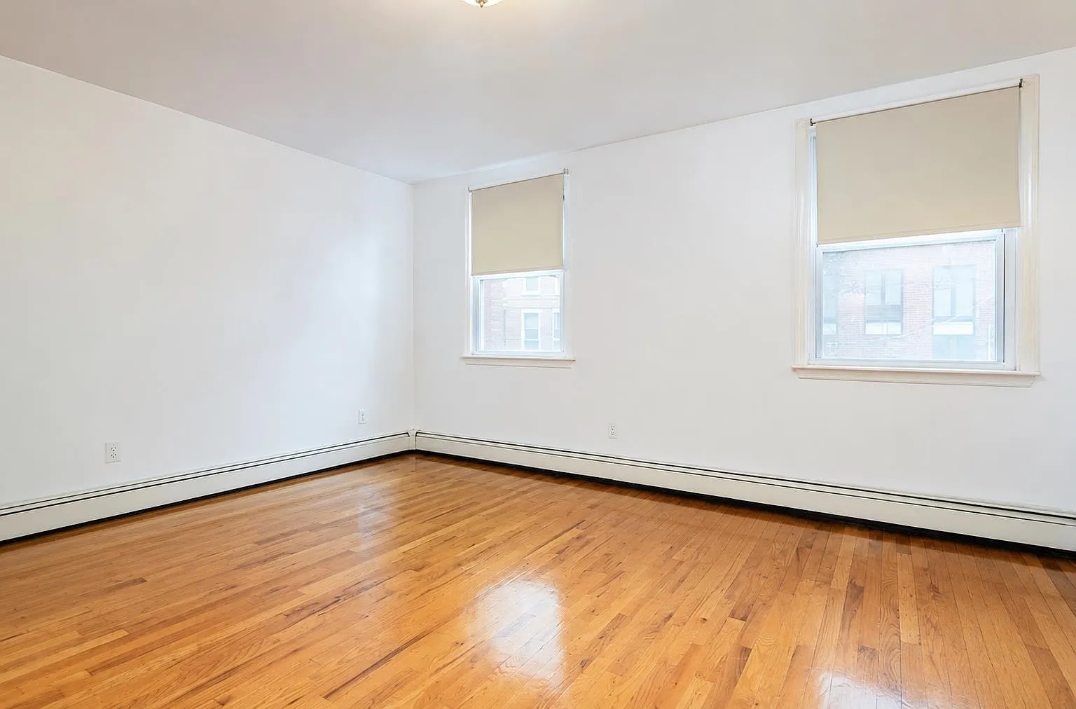 Studio, $3,000 — Photo 3