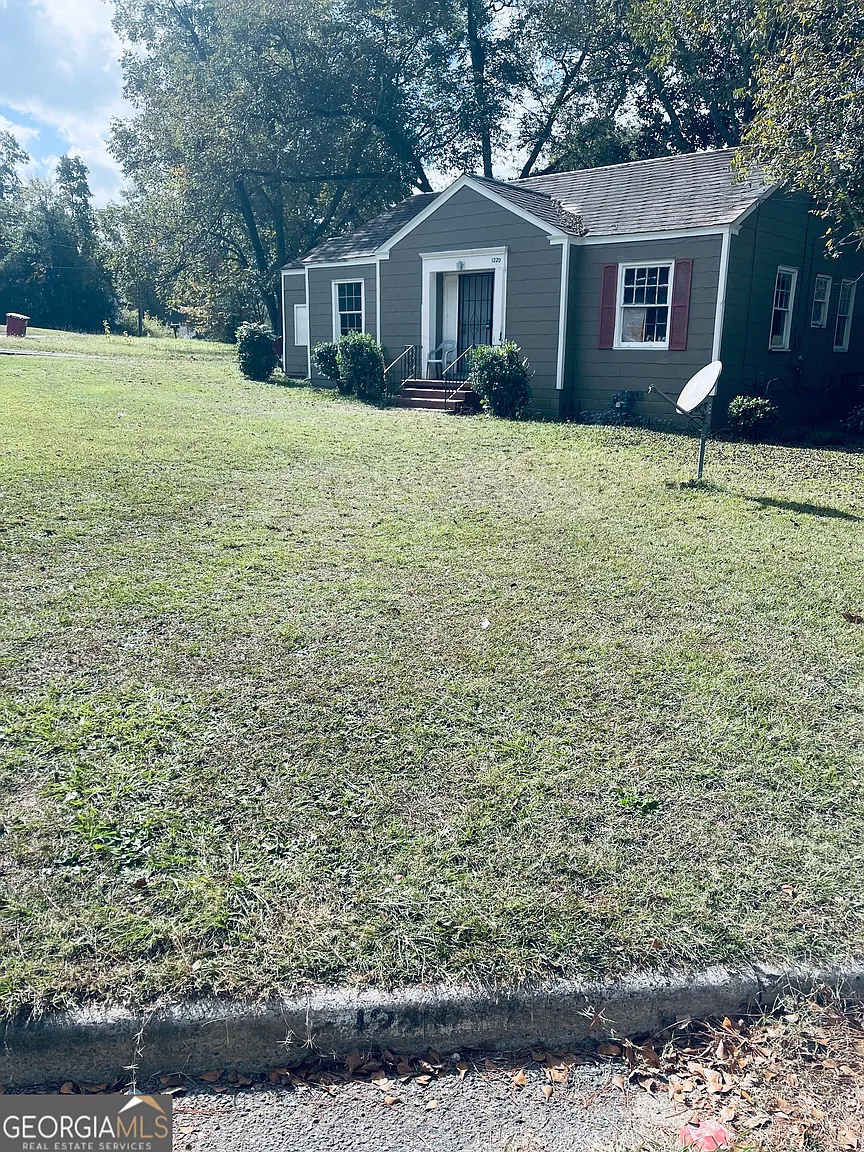 1220 Sylvian Dr photo 1