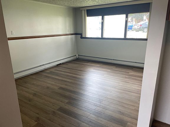 3rd image of 8431 Buffalo Ave #11