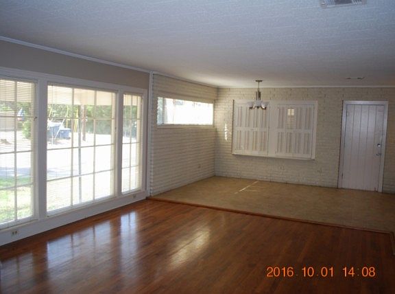 5th image of 1316 W Saint Mary Blvd