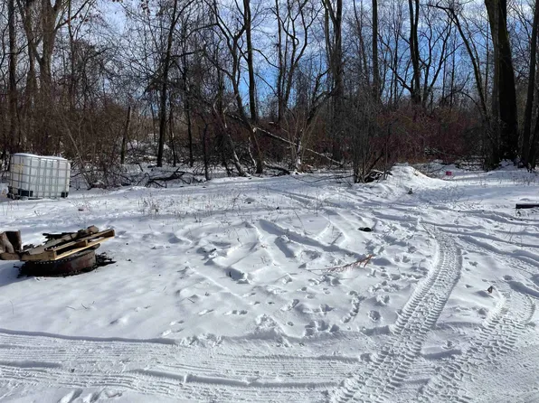 4300 Zimmer Rd, Bay City, MI 48706