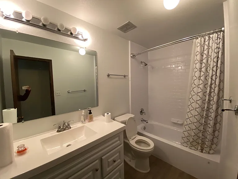 1632 S Macon St — Photo 17