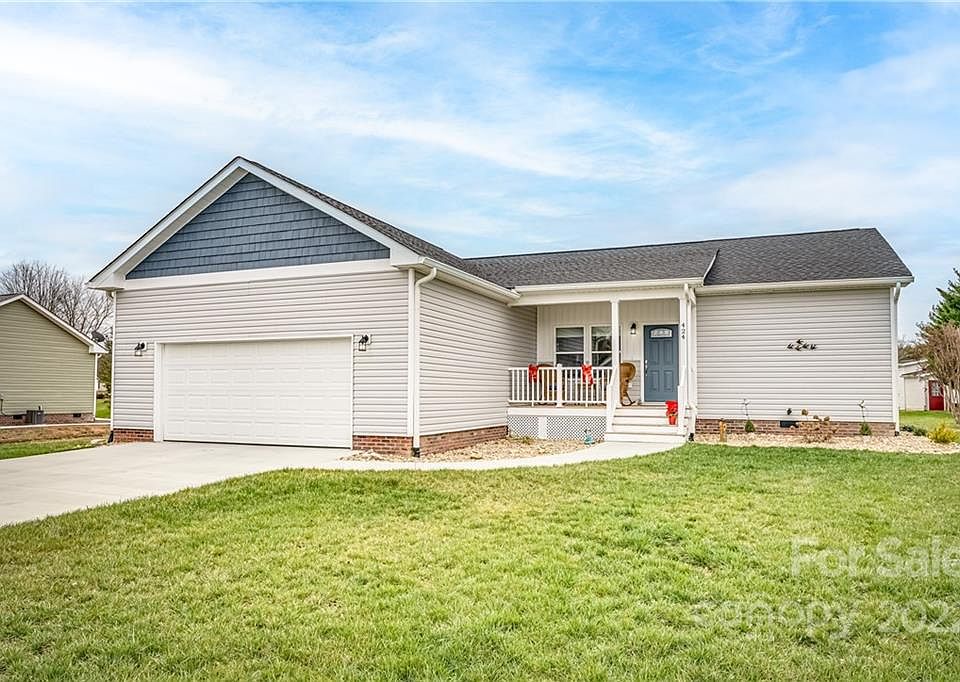 1st image of 424 Sassafras Dr