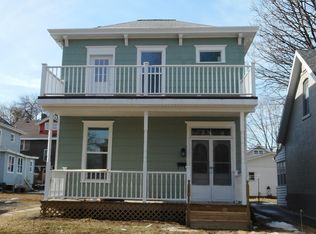 1209 N 6th St, Burlington, IA 52601