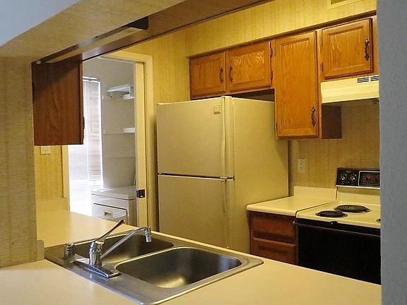 5th image of 505 Oppenheimer Dr #8158