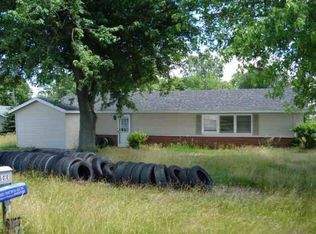4885 S 450 E, Wolcottville, IN 46795
