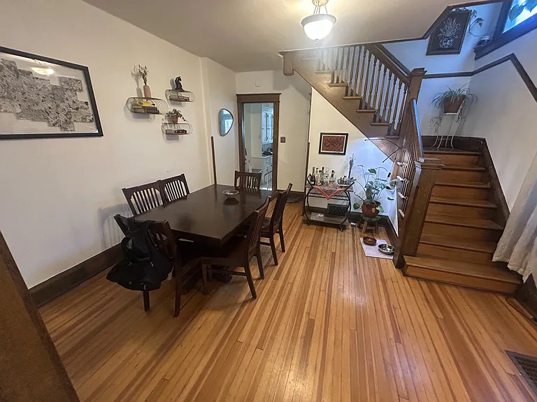 655 N Corona St — Photo 4
