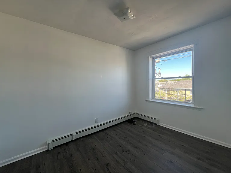 542 Valley Brook Ave #3 — Photo 7