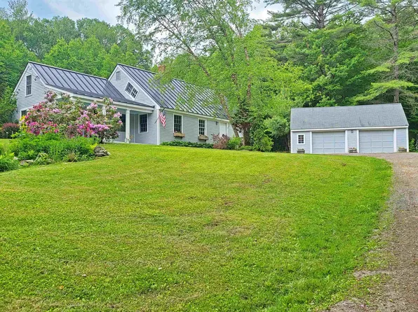 18 Old Stage Road, Newfane, VT 05345