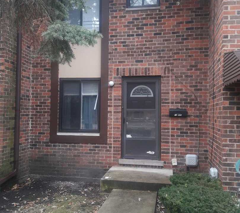 1st image of 1S222 Dillon Ln