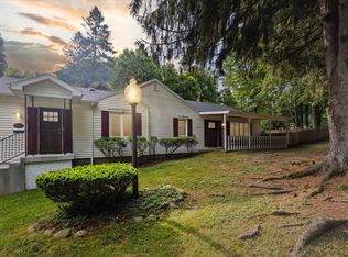 15977 W Clear Lake Rd, Buchanan, MI 49107