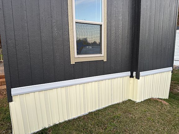 2nd image of 1770 Allens Cir #111-A