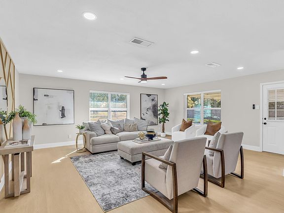 5th image of 12106 Giusti Ln