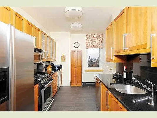 Sold by Stribling | media 10