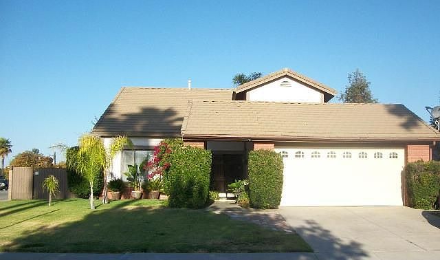 1st image of 14147 Appleblossom Ln