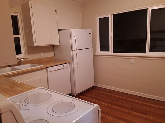 2nd image of 1005 NW Charlotte St