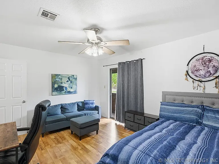 6380 S 80th East Ave #D — Photo 8