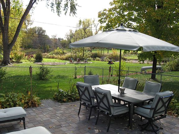 New paver Patio w Creek Views!