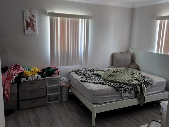 4th image of 20521 Catalina St