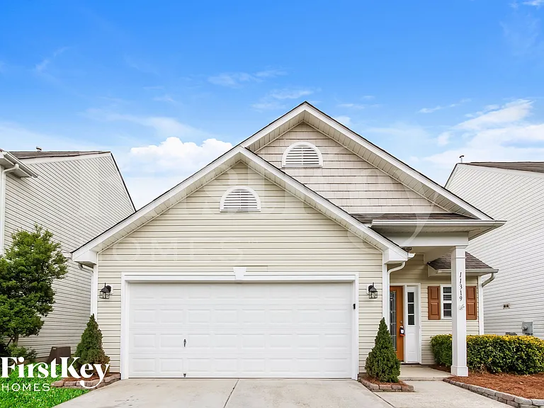 11319 Breezehill Ln — Photo 1