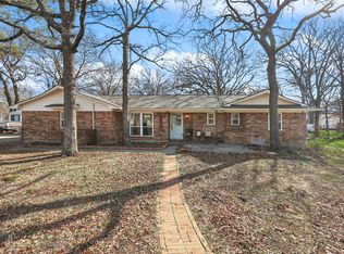 601 Squires Ln, Aubrey, TX 76227