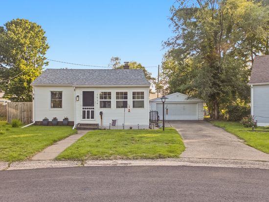 1014 23rd Ave, Rock Island, IL 61201