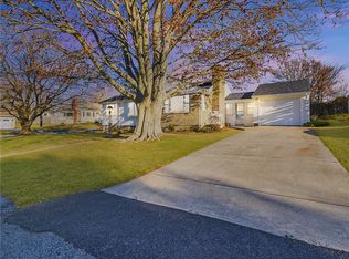 4 Oconnell Rd, Tiverton, RI 02878