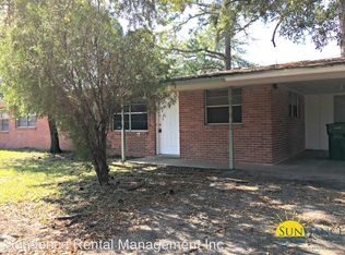 40 4th Ave APT 3, Shalimar, FL 32579