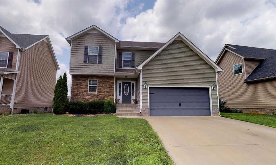 1st image of 663 Fox Hound Dr