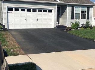 30 Dylan Dr, York, PA 17404