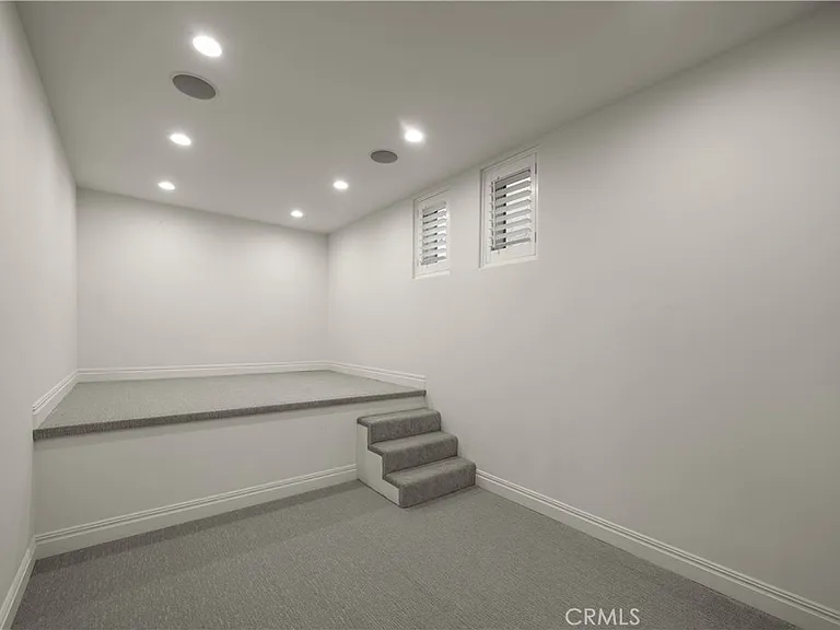 315 Carnation Ave — Photo 21