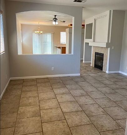 4th image of 2226 Brent Dr