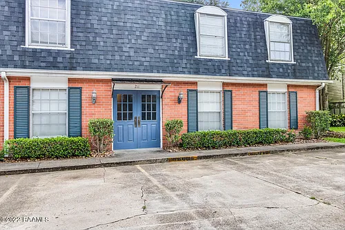211 Versailles Blvd #10 Photo 1