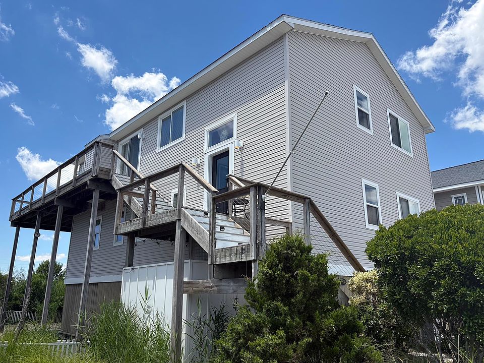 1st image of 17 Seabreeze Ln