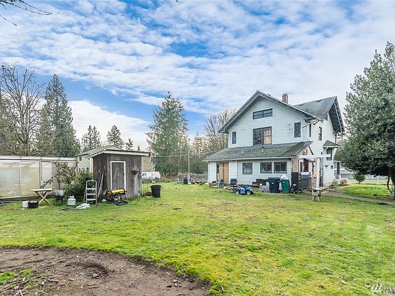 4th image of 35518 52nd Ave S