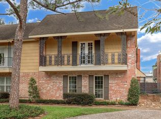 5534 Beverlyhill St, Houston, TX 77056
