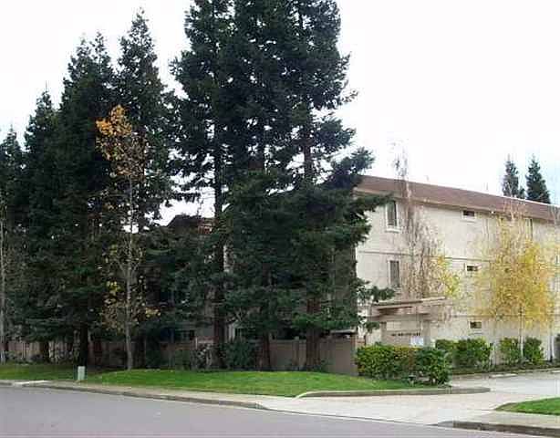 1st image of 2523 Lucy Ln