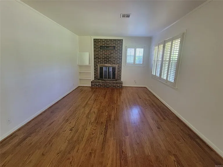 991 Upper Kingston Rd — Photo 3